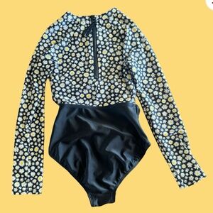 art class Black Long-Sleeve Daisy One-Piece Swimsuit size8